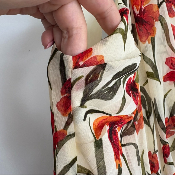 Aritzia LittleMoon Floral Jumpsuit Sleeveless Cross Front Open Back Wide-Leg Sz2 - Picture 13 of 14